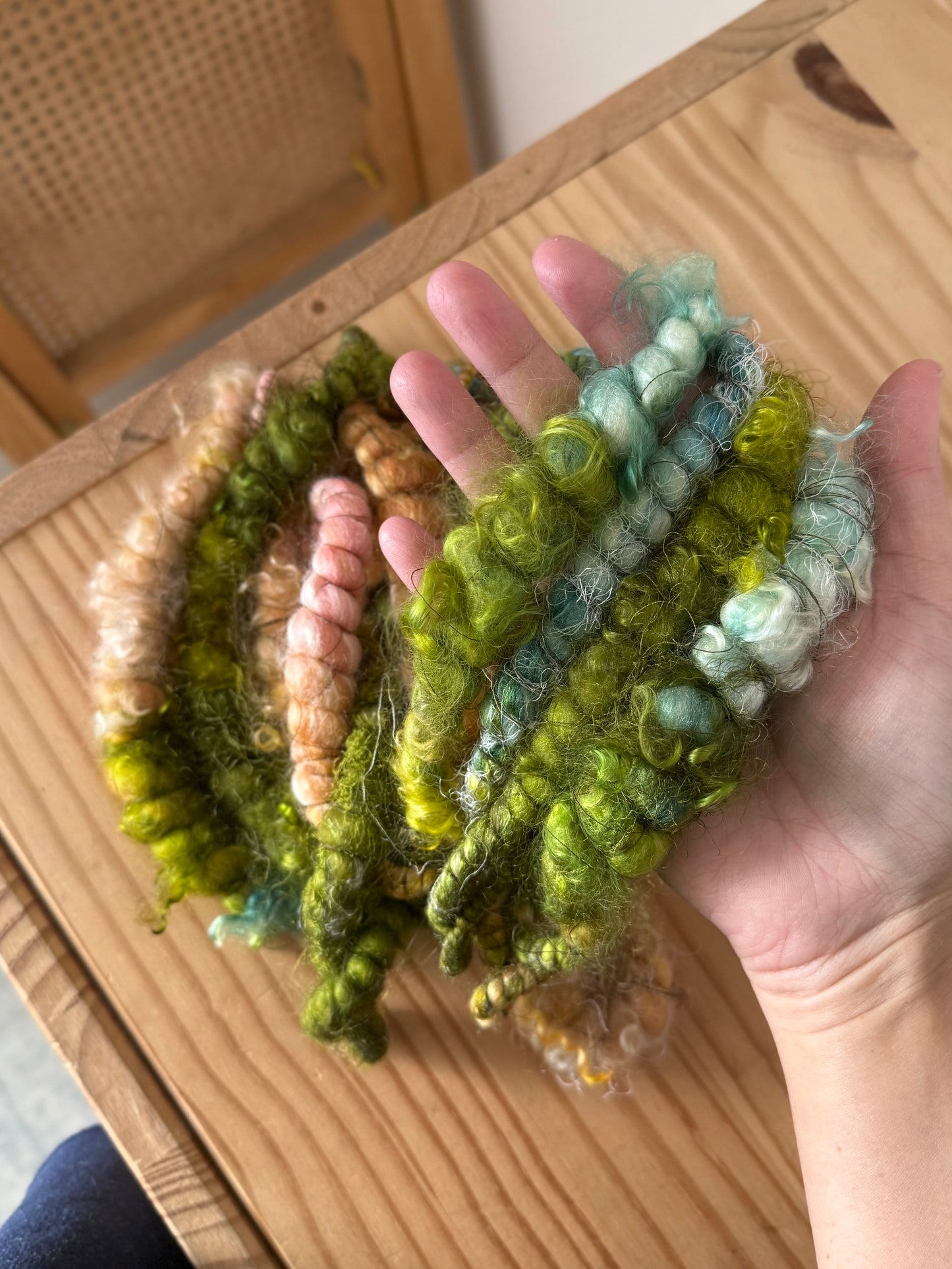 peach to spruce gradient art yarn