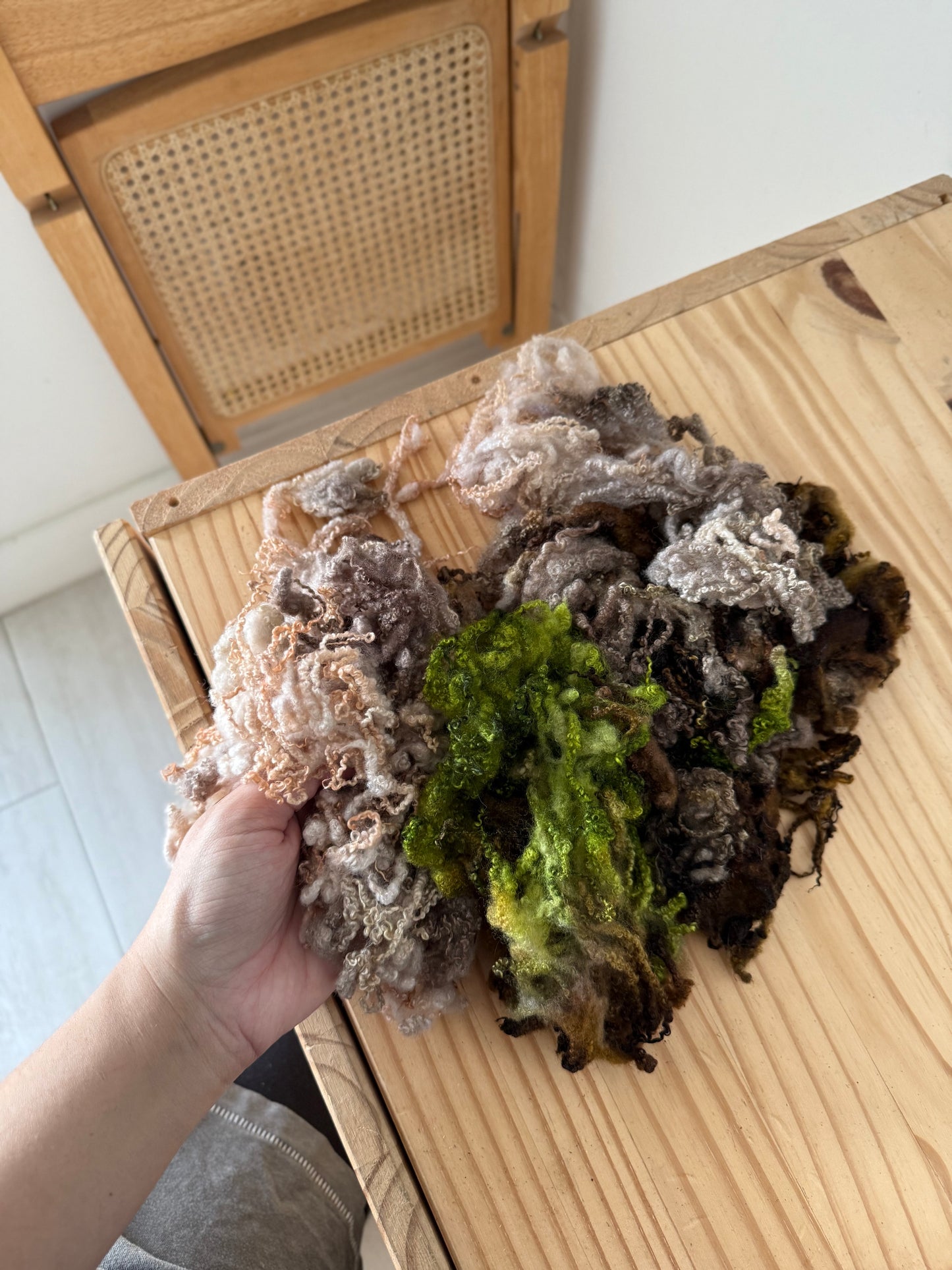 bluefaced leicester locks - pink & pecan brown