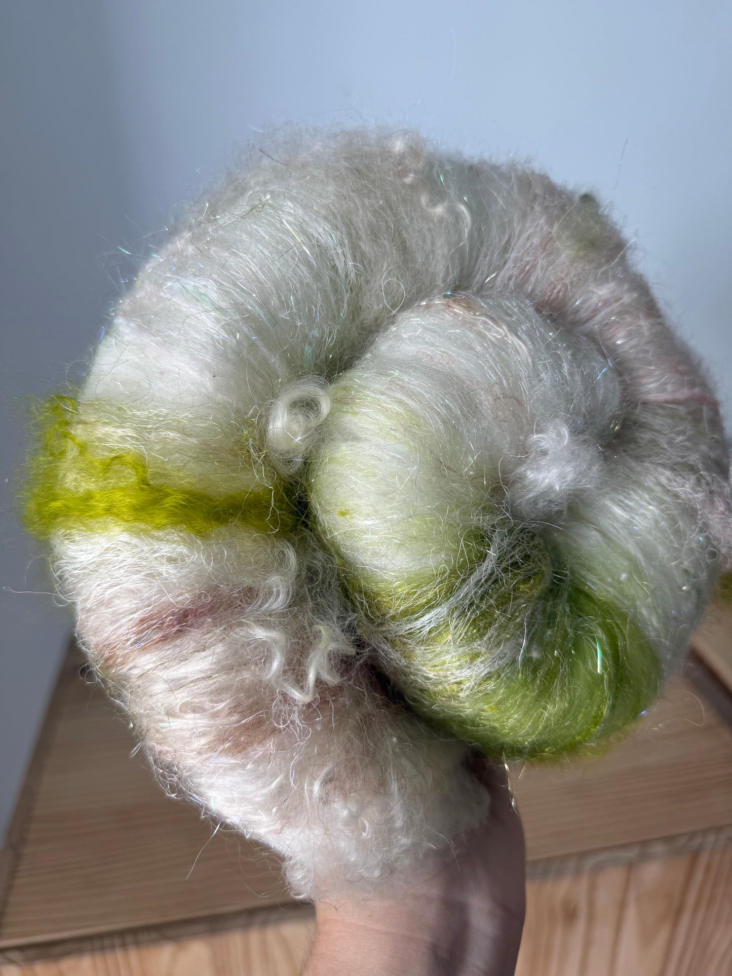 art batt - white & pastels
