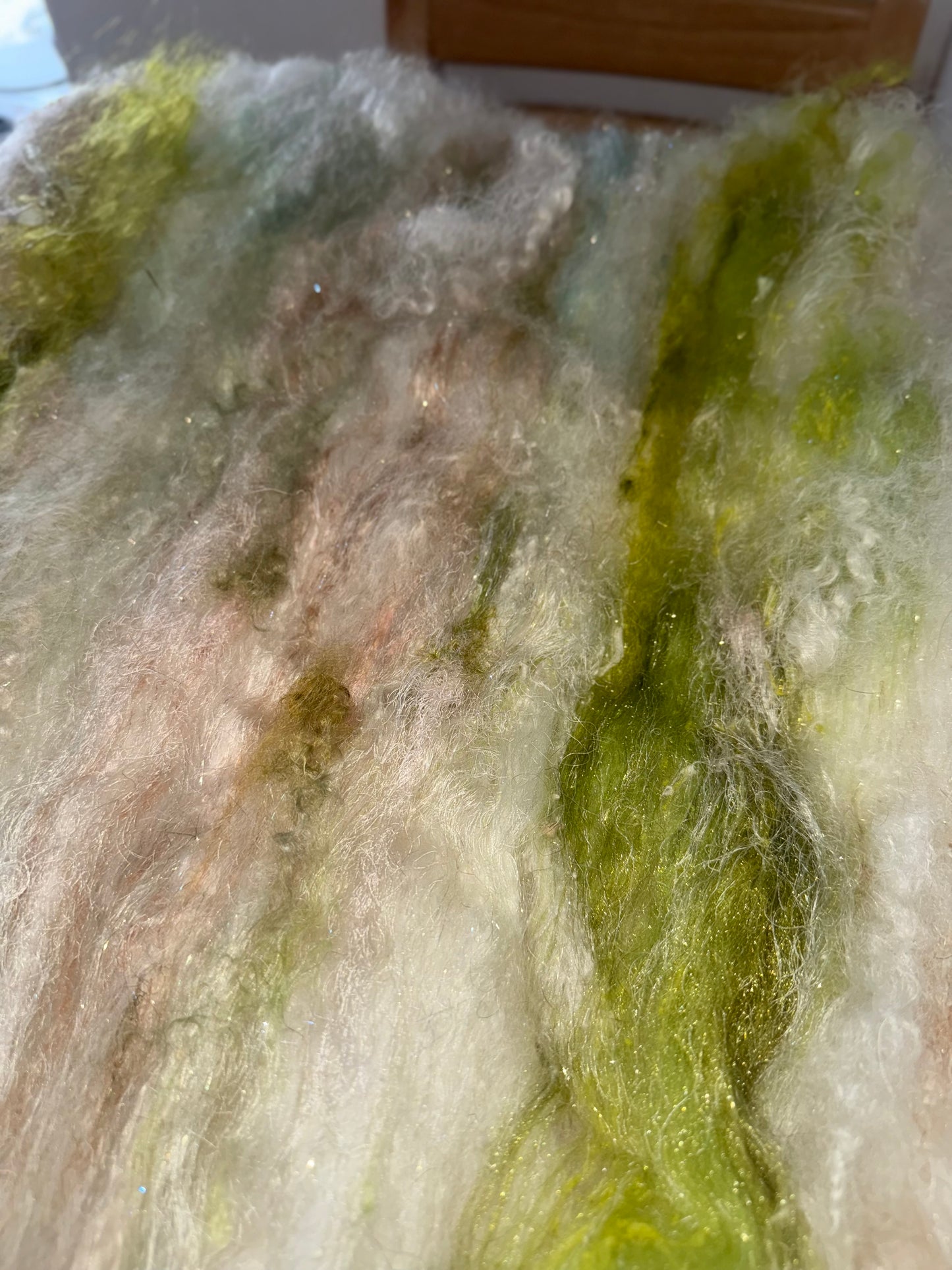 art batt - white & pastels