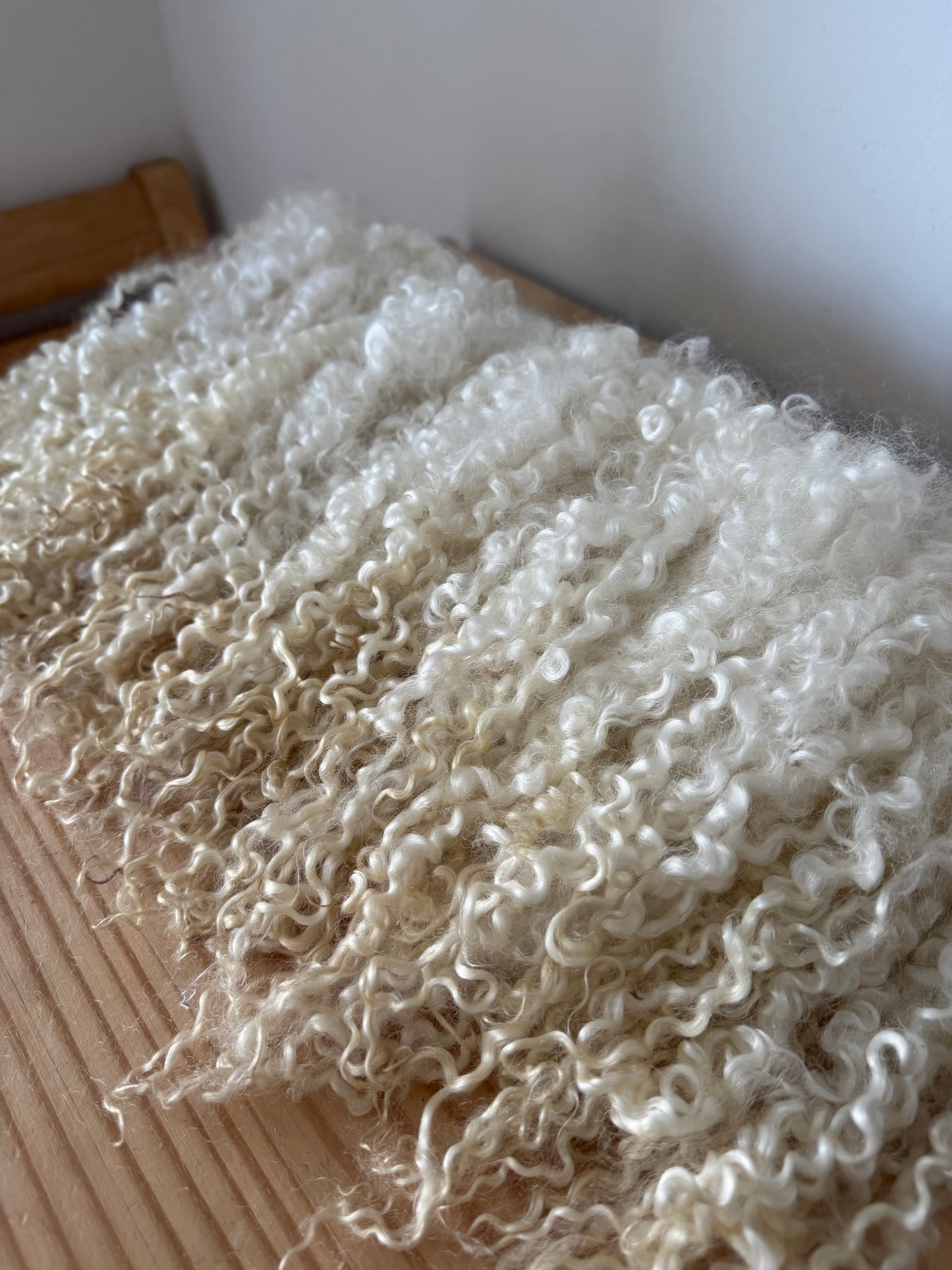 washed & scoured extra long wensleydale locks
