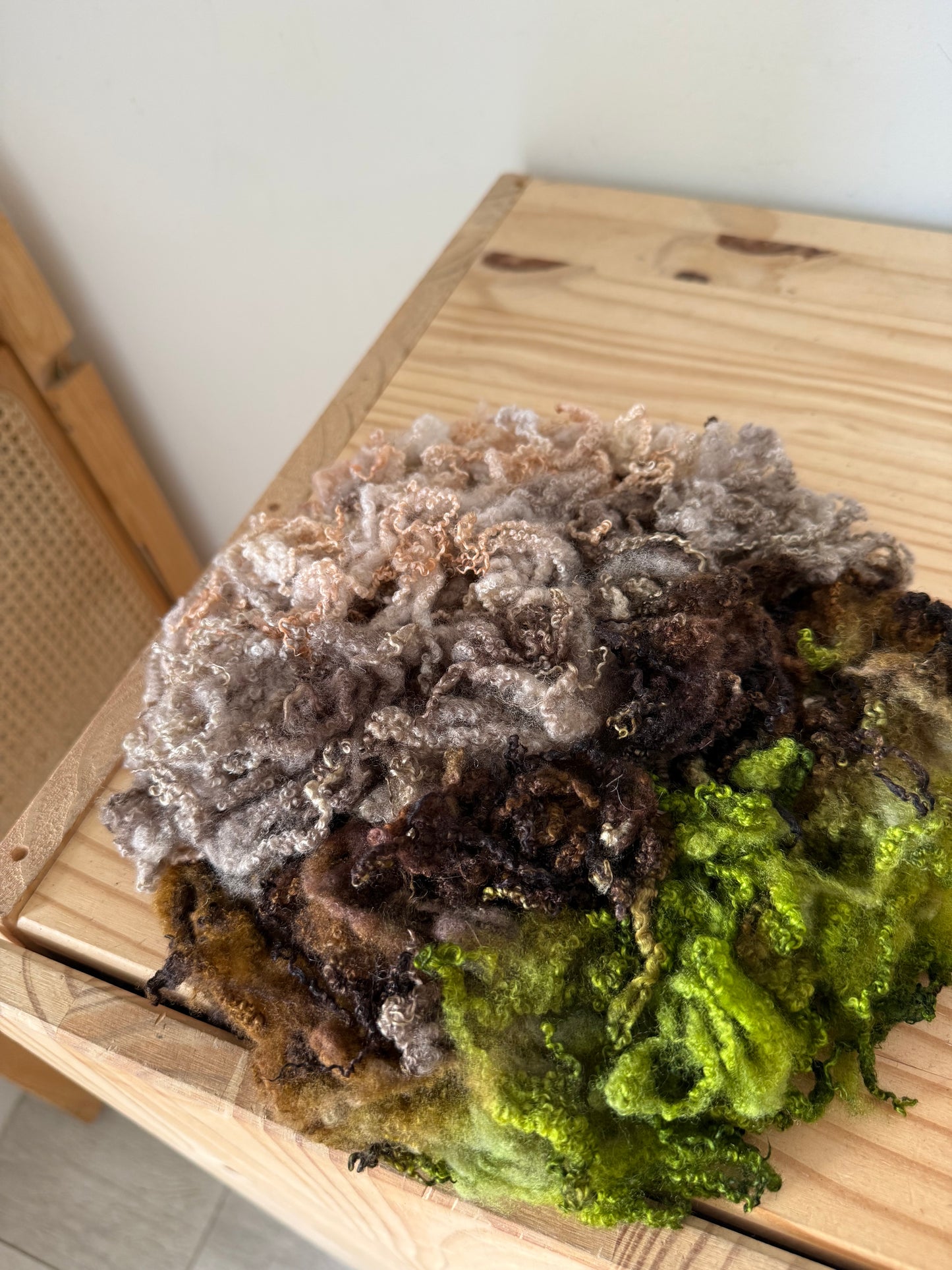 bluefaced leicester locks - pink & pecan brown