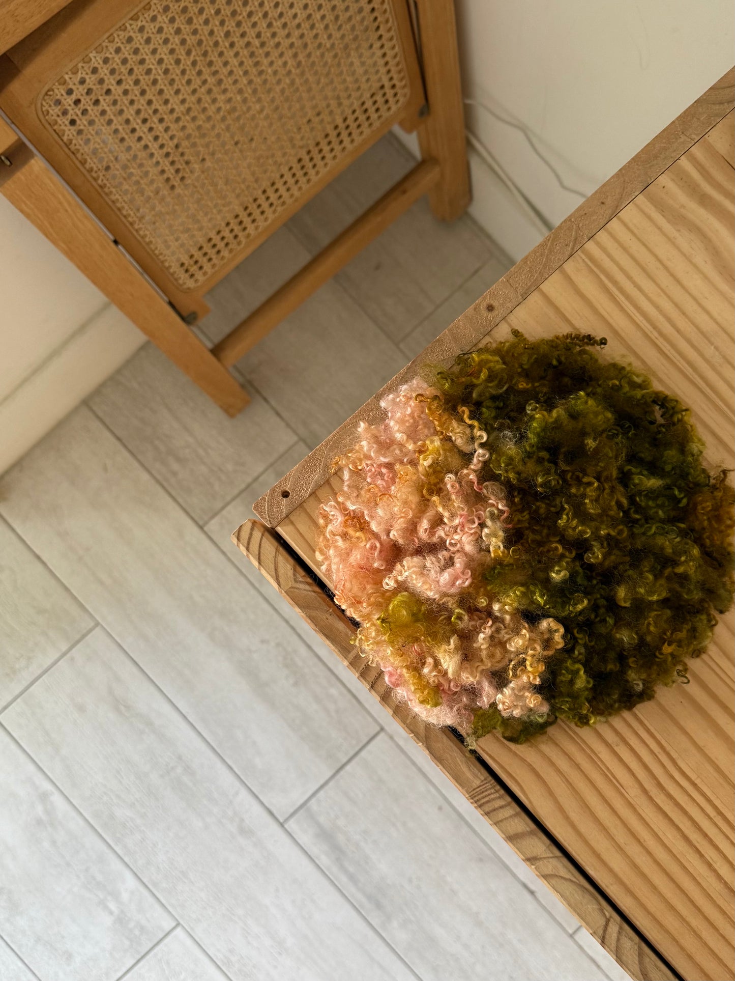 bfl x border leicester cross locks - peach & olive brown