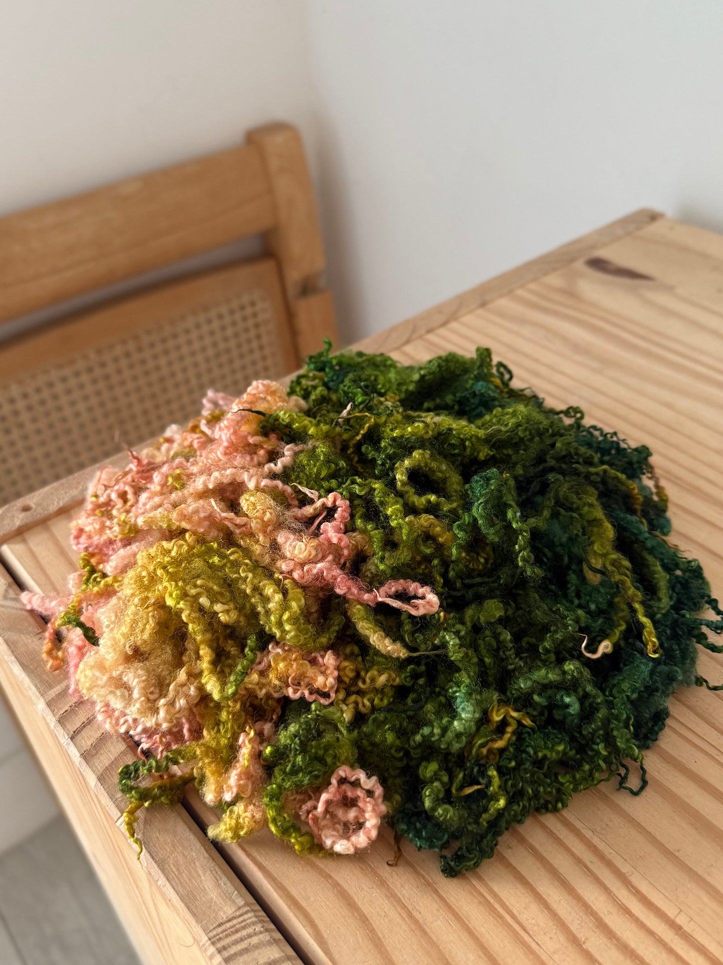 bluefaced leicester locks - peach jade