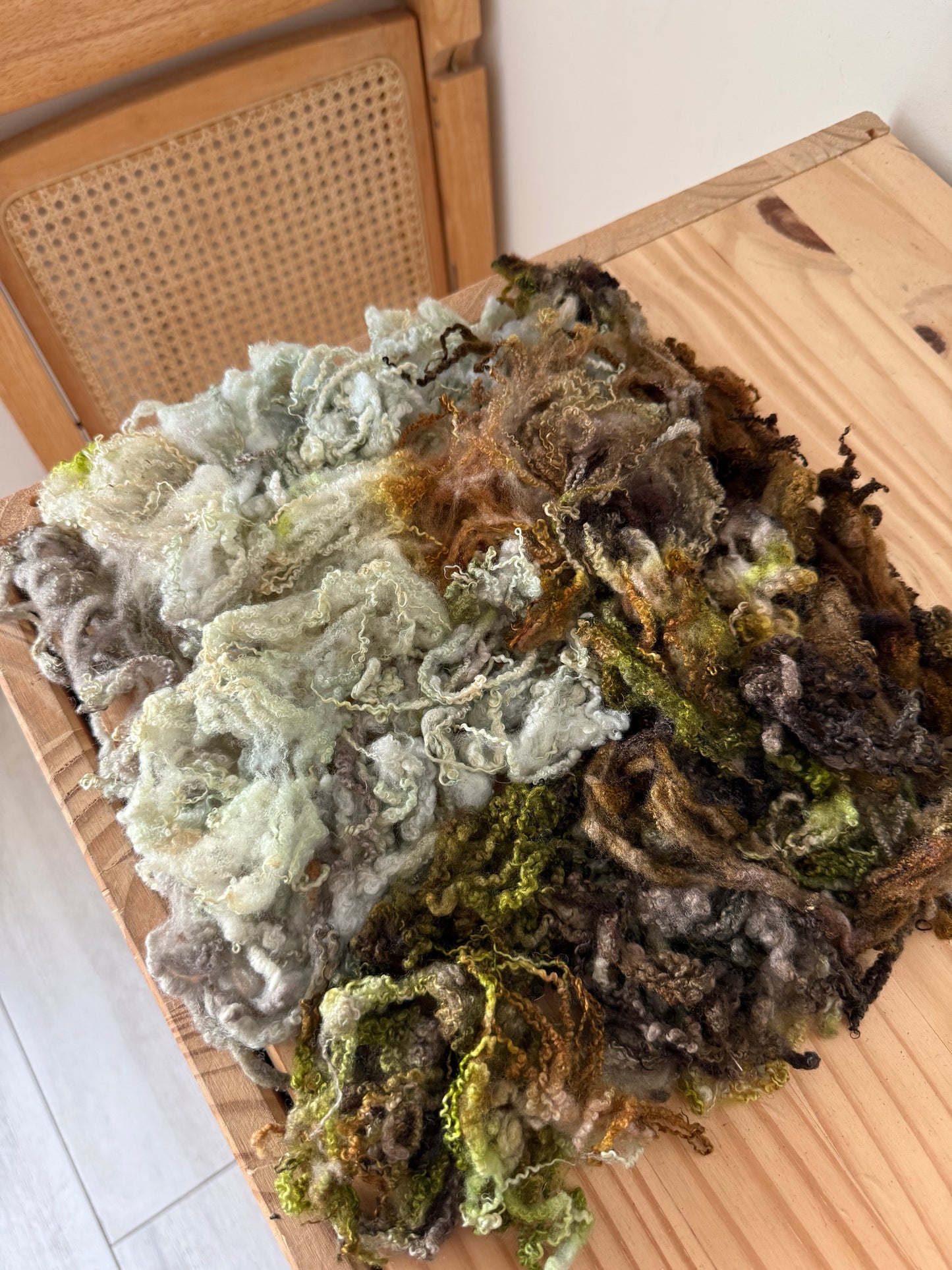 bluefaced leicester locks -mint & olive brown