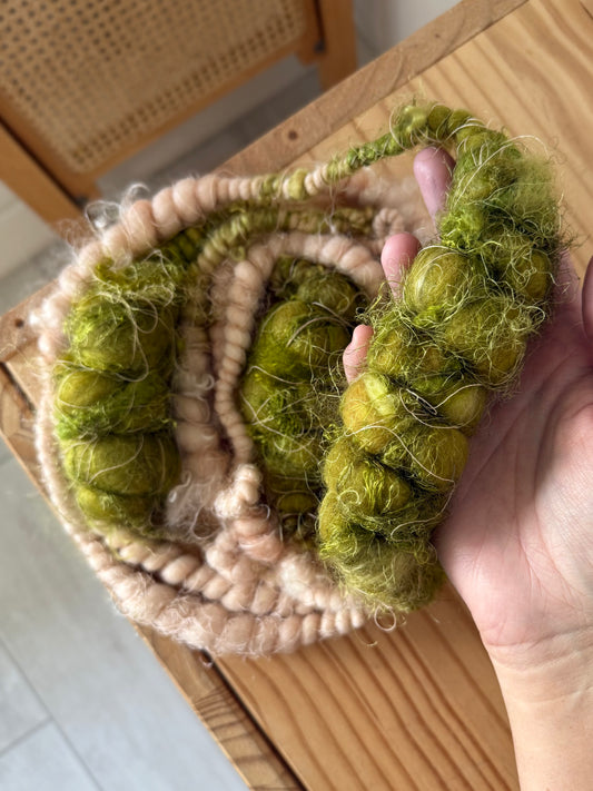 super jumbo bobble art yarn