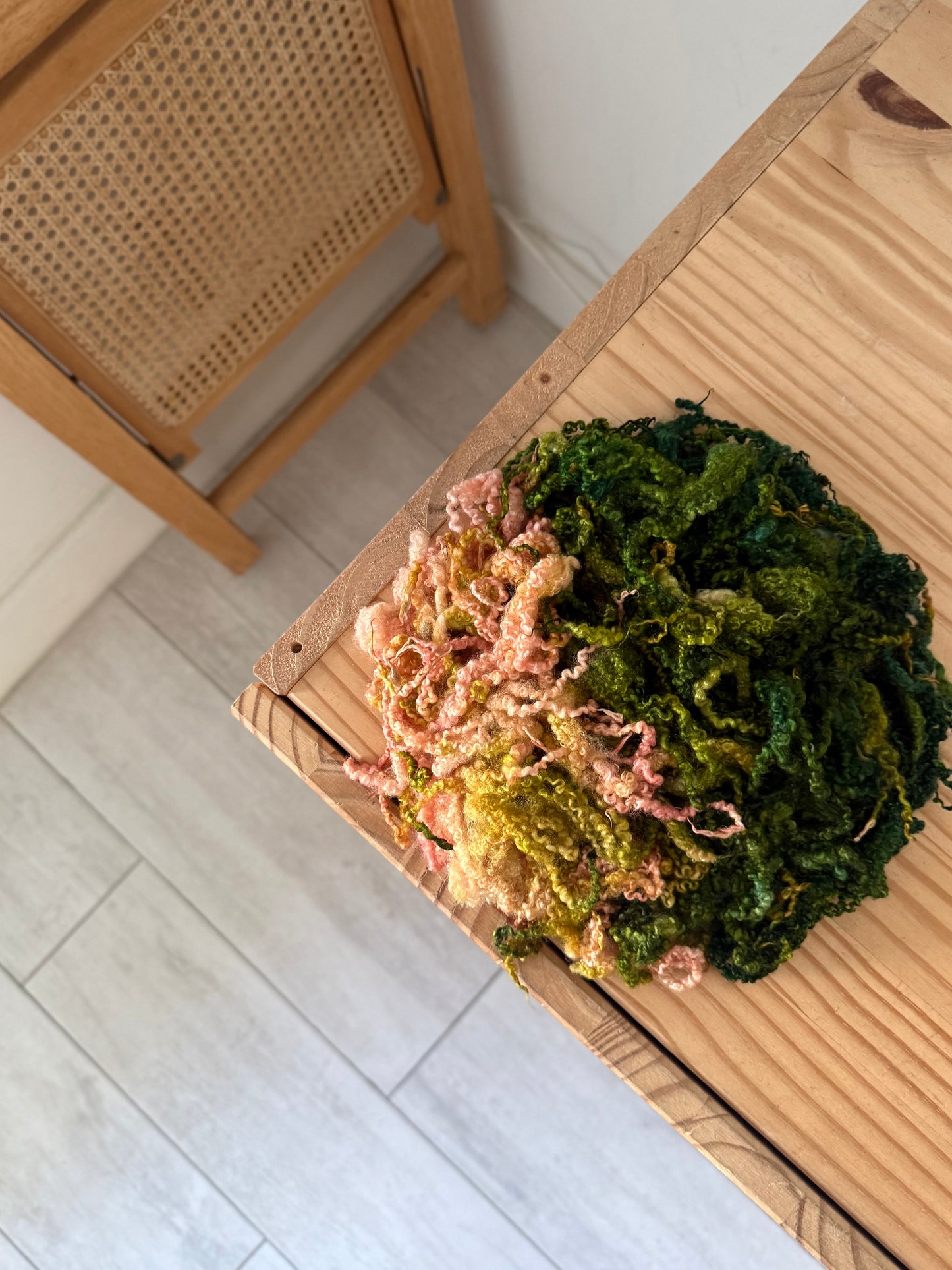 bluefaced leicester locks - peach jade